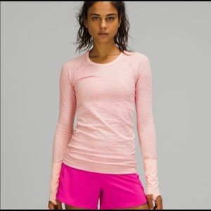 Lululemon Swiftly Tech Long Sleeve shirt size 4